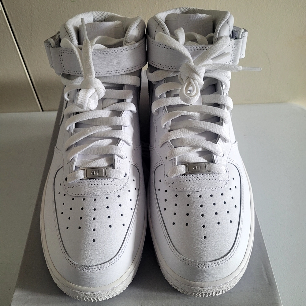 Nike Air Force 1 Mid Top